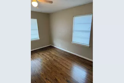 216 Schilling Street, Baytown, TX 77520 - Photo 8