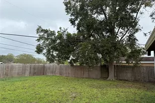 216 Schilling St, Baytown, TX 77520 - Photo 16