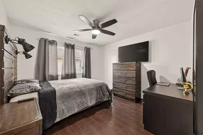 10931 View Pointe Lane, Houston, TX 77034 - Photo 12