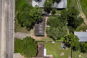 424 Ellinger Rd, La Grange, TX 78945 - Photo 22