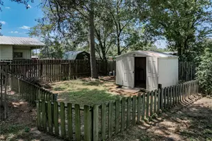 424 Ellinger Rd, La Grange, TX 78945 - Photo 16