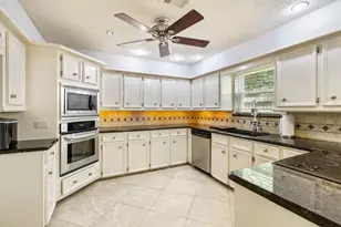 6719 Ashmore Dr, Houston, TX 77069 - Photo 6