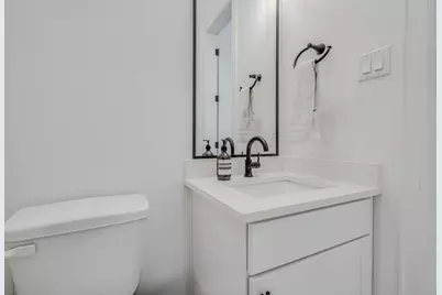 1543 Lawrence Street, Houston, TX 77008 - Photo 6