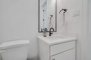 1543 Lawrence St, Houston, TX 77008 - Photo 6
