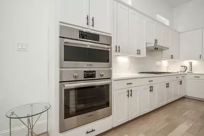 1543 Lawrence Street, Houston, TX 77008 - Photo 4