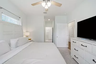 801 Wilkes Street, Houston, TX 77009 - Photo 8