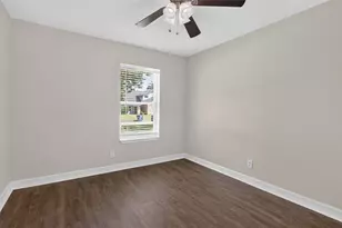6903 Briarfield Dr, Spring, TX 77379 - Photo 18