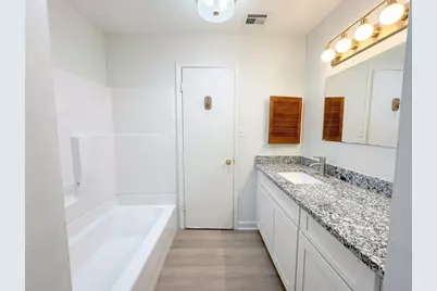 16034 Glen Mar Drive, Houston, TX 77082 - Photo 18