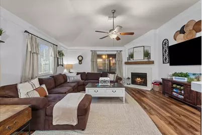 9210 Barton Court, La Porte, TX 77571 - Photo 8