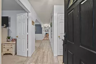 9210 Barton Ct, La Porte, TX 77571 - Photo 4