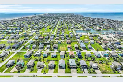 4018 Reeves Drive, Galveston, TX 77554 - Photo 48