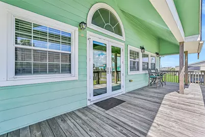4018 Reeves Drive, Galveston, TX 77554 - Photo 4