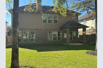 2438 Garden Falls Dr, Conroe, TX 77384 - Photo 16