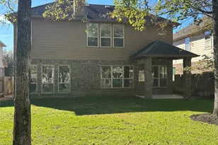 2438 Garden Falls Dr, Conroe, TX 77384 - Photo 16