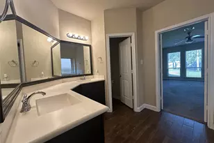 2438 Garden Falls Dr, Conroe, TX 77384 - Photo 10