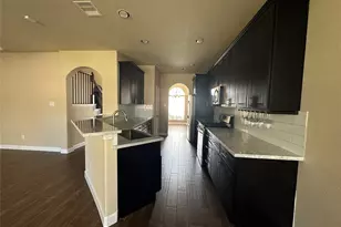 2438 Garden Falls Dr, Conroe, TX 77384 - Photo 6