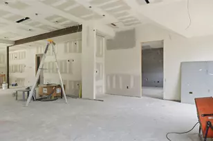 5545 Candlewood Dr, Houston, TX 77056 - Photo 4