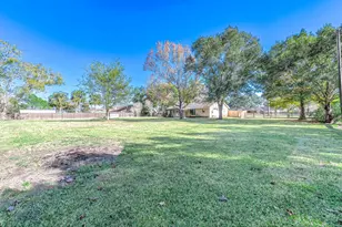 2057 County Rd 928B, Alvin, TX 77511 - Photo 34
