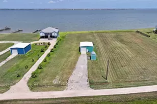 114 N Red Snapper Dr, Port Lavaca, TX 77979 - Photo 1