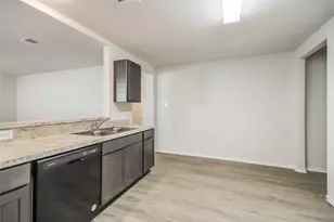 3257 Chunk Ct, Conroe, TX 77301 - Photo 4