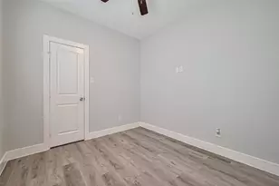 7926 Easter St, Houston, TX 77088 - Photo 16