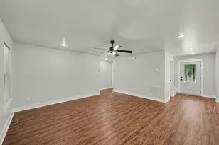 116 Sun City Ln, Conroe, TX 77304 - Photo 14