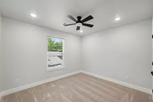 116 Sun City Ln, Conroe, TX 77304 - Photo 30