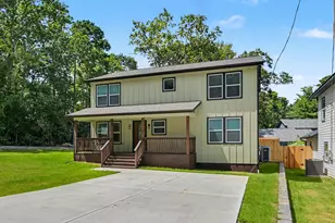 116 Sun City Ln, Conroe, TX 77304 - Photo 2