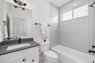 4711 Moving Mdws, Houston, TX 77018 - Photo 26