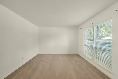 9662 Westview Drive #5, Houston, TX 77055 - Photo 4