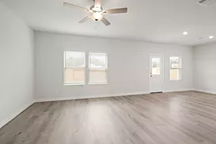 8010 Heroes Hall Dr, Magnolia, TX 77354 - Photo 4
