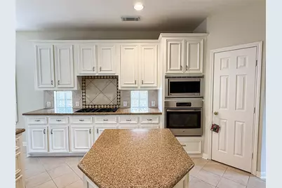 1411 Flanders Field Lane, Sugar Land, TX 77498 - Photo 14