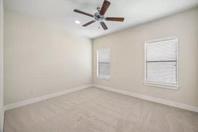 1029 Green Kensington Drive, Houston, TX 77008 - Photo 18