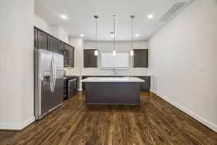 1029 Green Kensington Dr, Houston, TX 77008 - Photo 10