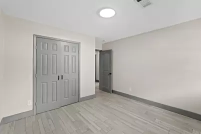 5522 Braesvalley Drive, Houston, TX 77096 - Photo 18