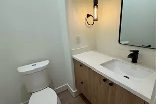 1815 McKee St, Houston, TX 77009 - Photo 8