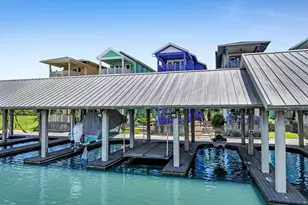 2207 Nelson Ave, Port Bolivar, TX 77650 - Photo 4