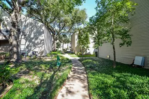 9707 Richmond Ave, Houston, TX 77042 - Photo 16