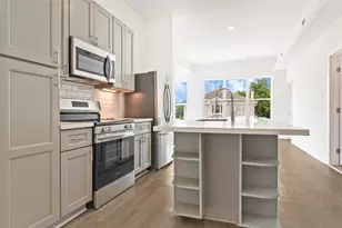 4602 Clay St, Houston, TX 77023 - Photo 2