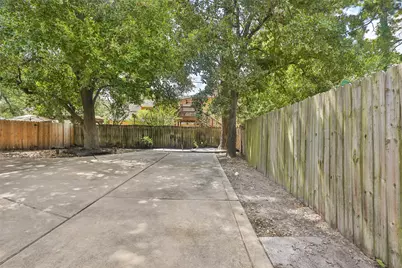 211 W North Hill Drive, Spring, TX 77388 - Photo 38