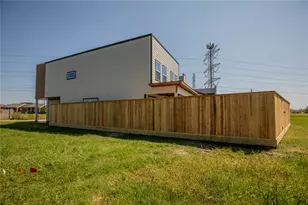 10607 Greenwater Dr, Houston, TX 77065 - Photo 30