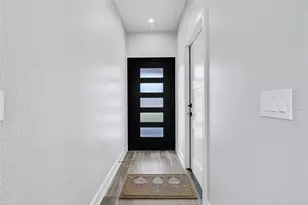 10607 Greenwater Dr, Houston, TX 77065 - Photo 6