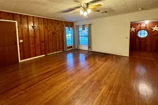 3706 College St, Damon, TX 77430 - Photo 16