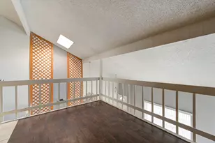 13004 Greenway Chase Ct, Houston, TX 77072 - Photo 6