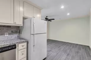 1311 Antoine Dr, Houston, TX 77055 - Photo 14