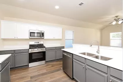 13010 Cherton Court, Houston, TX 77045 - Photo 12