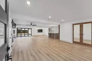 2807 Shadowdale Dr, Houston, TX 77043 - Photo 10