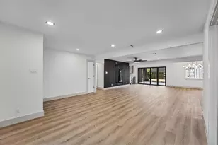 2807 Shadowdale Dr, Houston, TX 77043 - Photo 12