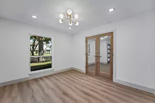 2807 Shadowdale Dr, Houston, TX 77043 - Photo 14