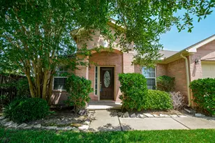 15318 Marlowe Grove Dr, Sugar Land, TX 77498 - Photo 2